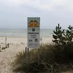 Bruchbude Mit Meerblick アパート