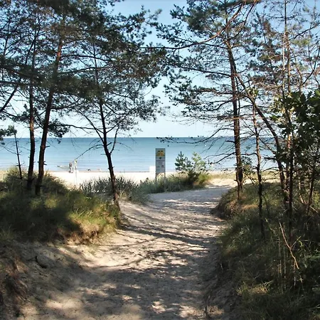 Bruchbude Mit Meerblick * ビンツ